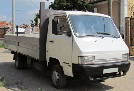 Image du vehicule NISSAN TRADE CHASSIS CABINE - 2P 1994-01->