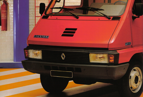 Image du vehicule RENAULT MASTER I FOURGON PHASE 1 - 4P -3500- 1980-09->1989-04