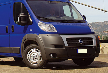 Image du vehicule FIAT DUCATO III MAXI FOURGON PHASE 1 - 5P -35- LONG (4035mm) SURÉLEVÉ 2006-06->2015-06