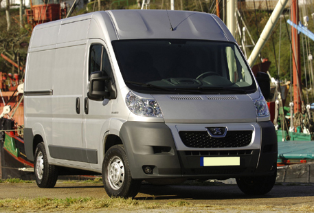 Image du vehicule PEUGEOT BOXER III 440-L4H2 PHASE 1 - 4P -40- LONG (4035mm) HAUT 2006-06->2014-10