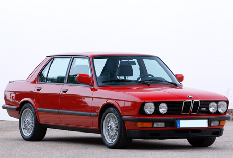 Image du vehicule BMW SERIE 5 II (E28) - 4P 1981-07->1988-02