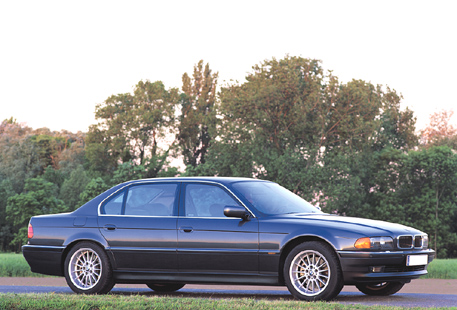 Image du vehicule BMW SERIE 7 III (E38) - 4P 1994-06->2001-12