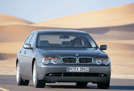 Image du vehicule BMW SERIE 7 IV (E65) PHASE 1 - 4P 2001-11->2005-03