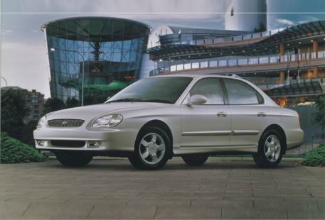 Image du vehicule HYUNDAI SONATA IV PHASE 1 - 4P 1998-10->2001-06