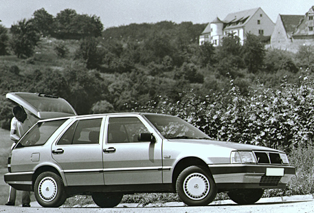 Image du vehicule LANCIA THEMA I BREAK PHASE 1 - 5P 1987-04->1988-10