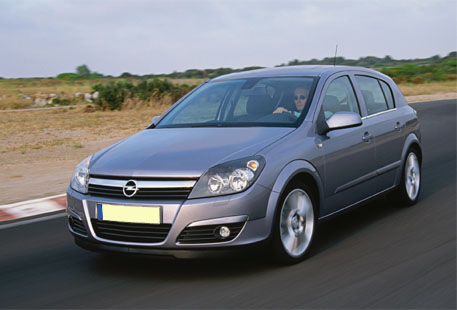 Image du vehicule OPEL ASTRA III (H) PHASE 1 - 5P 2004-04->2006-12