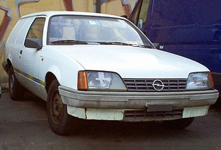 Image du vehicule OPEL REKORD II FOURGON (E) - 3P 1983-07->1986-06