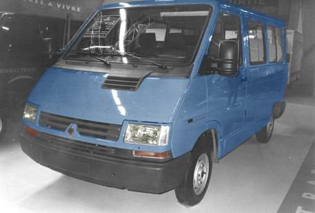 Image du vehicule RENAULT TRAFIC I BUS PHASE 3 - 4P -1000- COURT 1997-09->2000-08